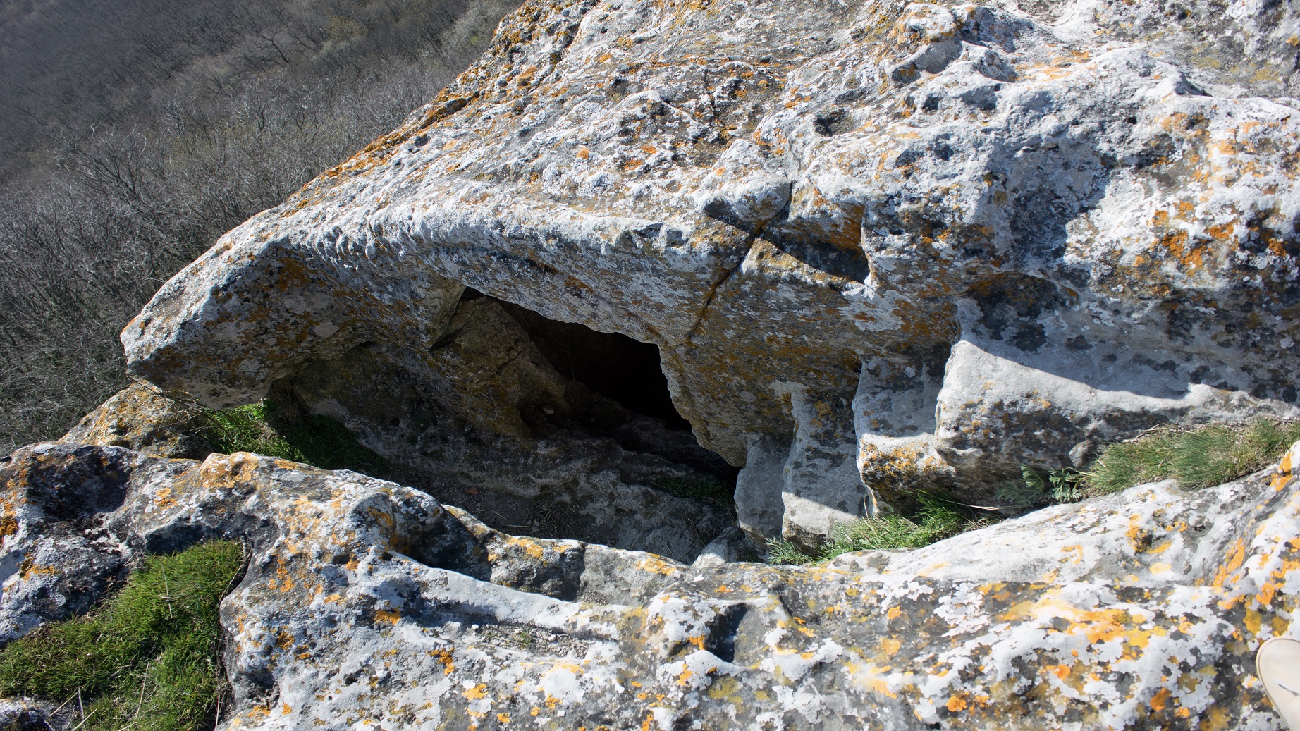 Пещеры верхнего яруса Тепе Кермен