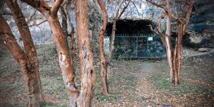 Чокурча. Самое древнее в Европе жилище первобытных людей. Симферополь. Крым